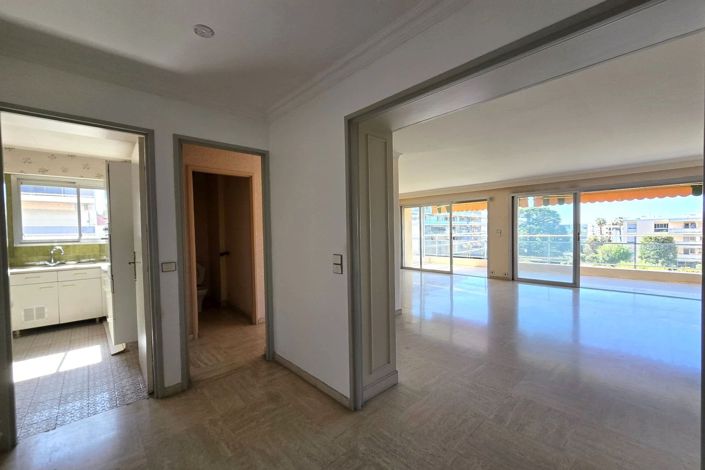 Image No.4-Appartement de 3 chambres à vendre à Cannes