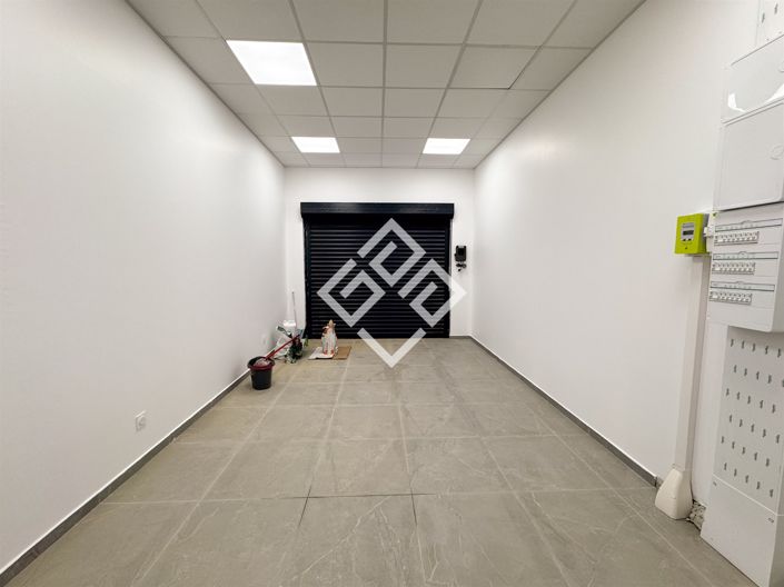 Image No.12-3 Bed House for sale