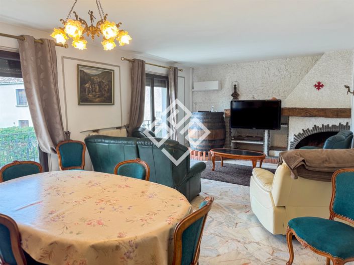 Image No.14-5 Bed House for sale