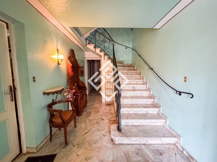 Image No.16-5 Bed House for sale