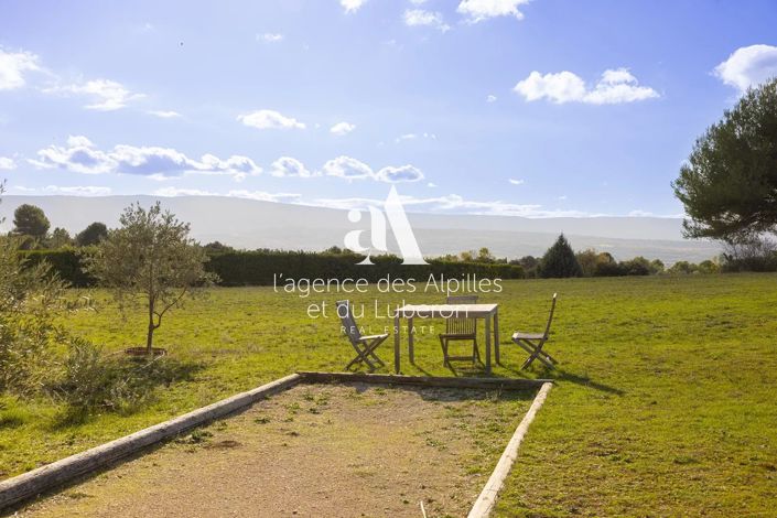 Image No.4-8 Bed House for sale