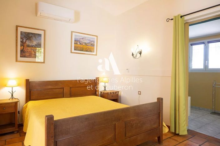 Image No.9-8 Bed House for sale