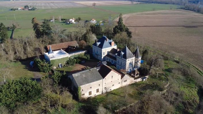 Image No.4-Propriété de 8 chambres à vendre à Vichy