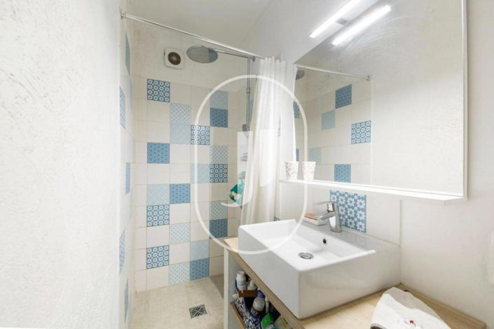 Image No.10-3 Bed House for sale