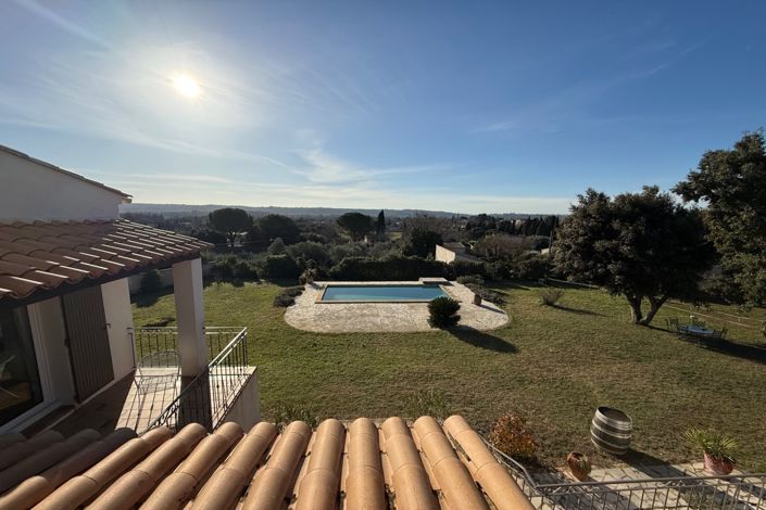 Image No.2-4 Bed House for sale