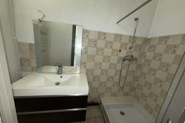 Image No.16-2 Bed House for sale