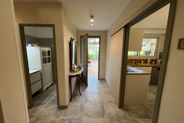 Image No.4-4 Bed House for sale