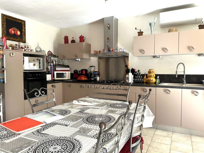 Image No.15-3 Bed House for sale