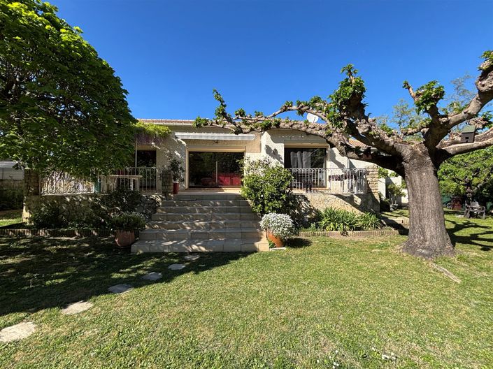 Image No.2-3 Bed House for sale