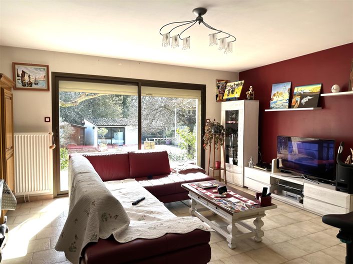 Image No.8-3 Bed House for sale