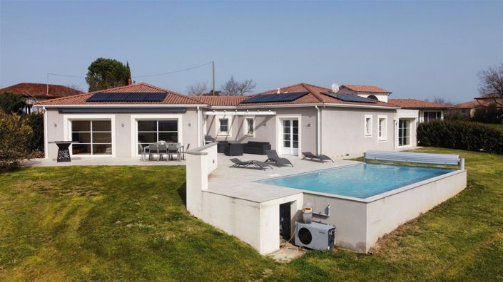 Image No.19-4 Bed House for sale