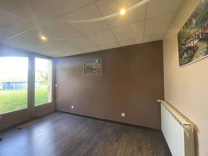 Image No.31-House for sale