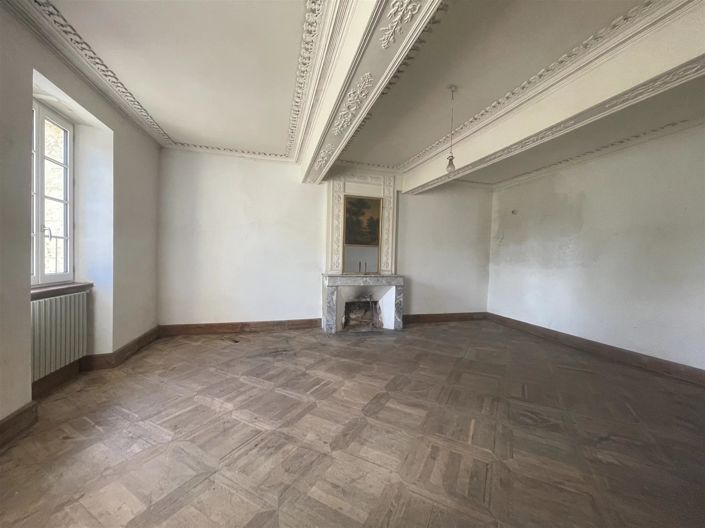 Image No.6-House for sale