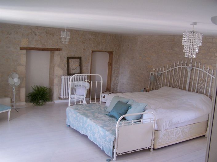 Image No.11-8 Bed House for sale