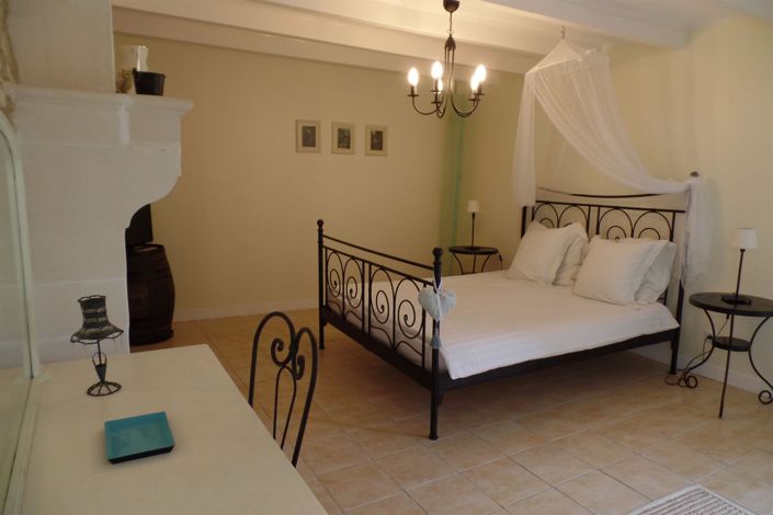 Image No.16-8 Bed House for sale