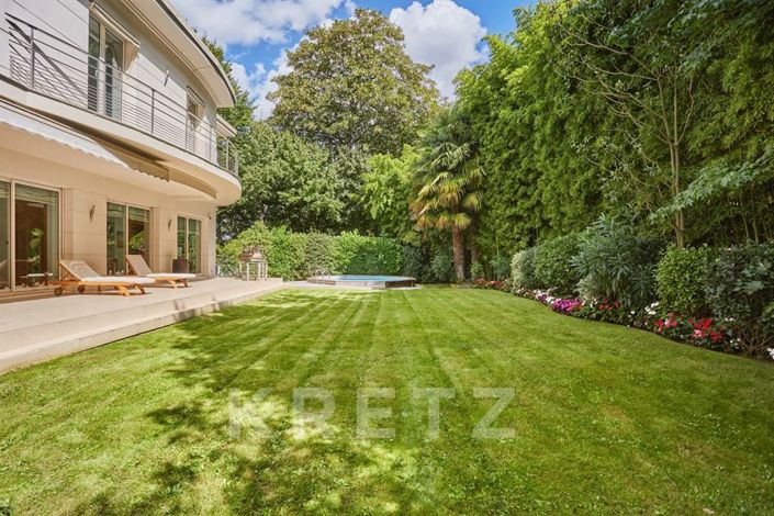 Image No.25-5 Bed Property for sale