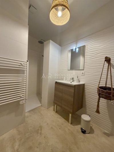 Image No.15-2 Bed House for sale