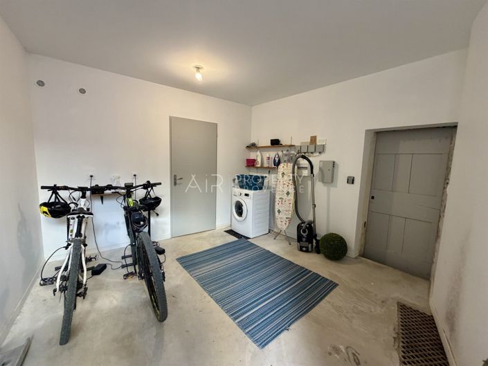 Image No.21-2 Bed House for sale