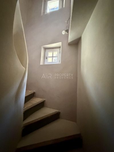 Image No.15-3 Bed House for sale