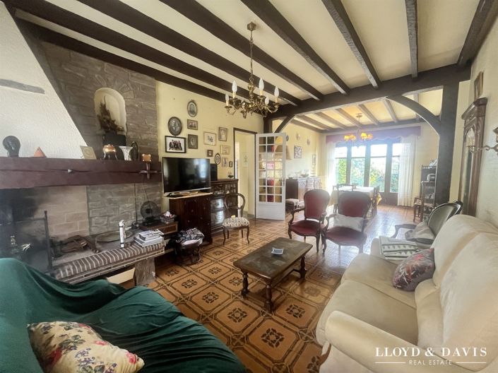 Image No.5-4 Bed House for sale