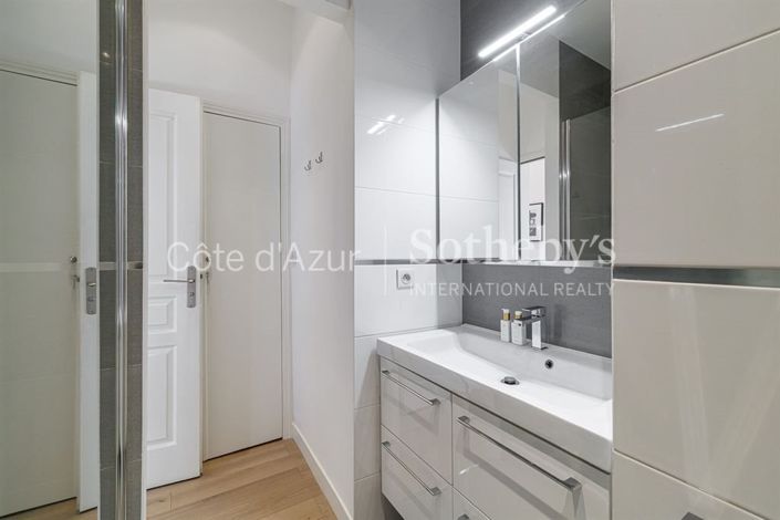 Image No.18-Appartement de 2 chambres à vendre à Nice