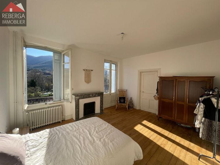 Image No.11-5 Bed House for sale