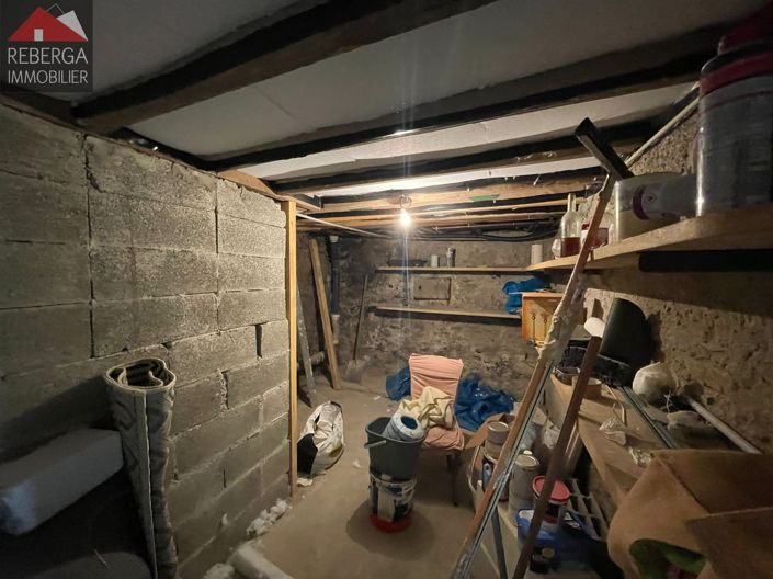 Image No.24-5 Bed House for sale