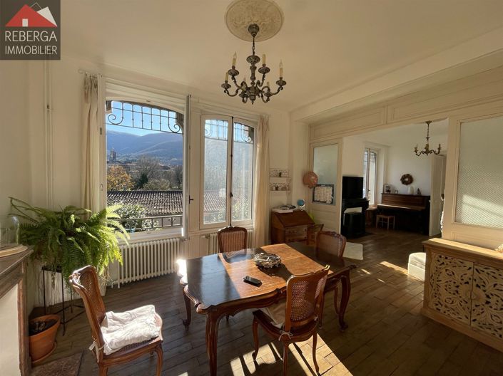 Image No.6-5 Bed House for sale