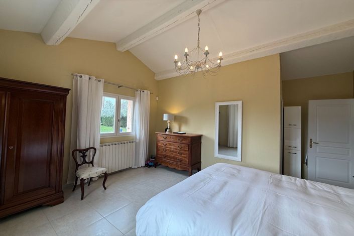 Image No.12-3 Bed House for sale