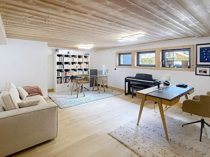 Image No.11-4 Bed House for sale