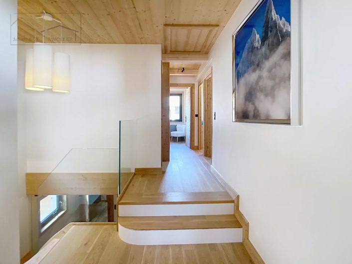 Image No.9-4 Bed House for sale