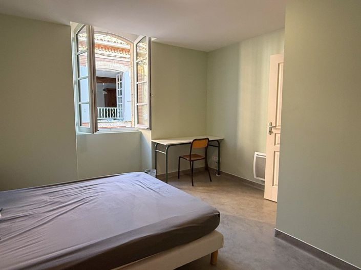 Image No.10-4 Bed House for sale