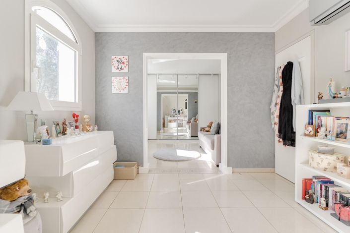 Image No.11-4 Bed House for sale