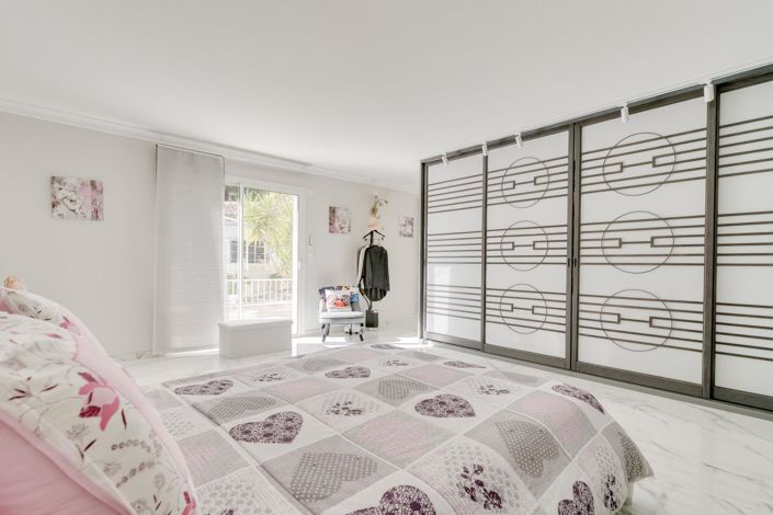 Image No.36-4 Bed House for sale