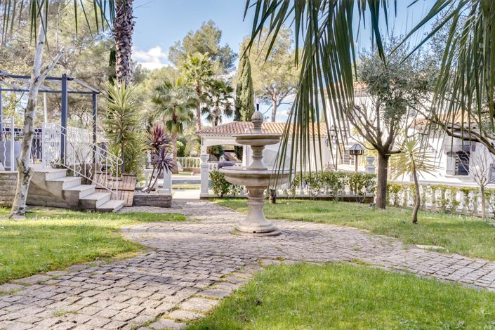 Image No.42-4 Bed House for sale