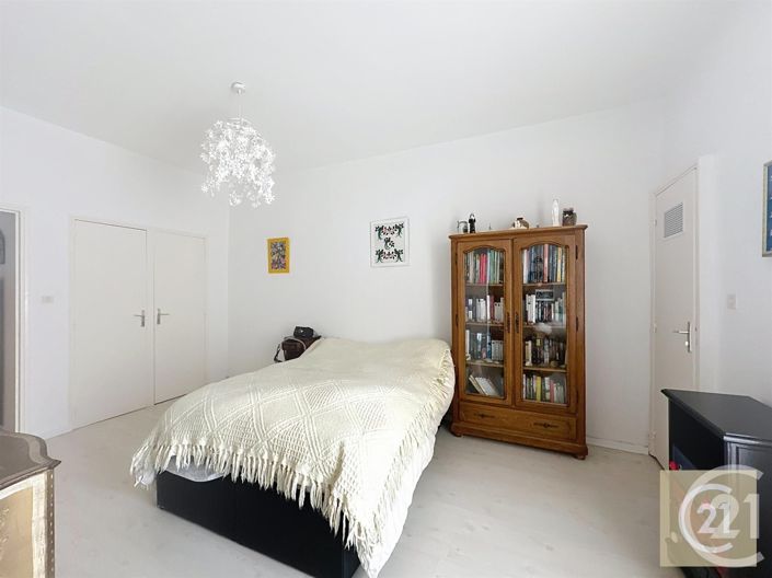 Image No.12-Appartement de 3 chambres à vendre à Béziers