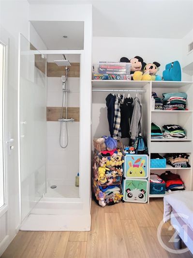 Image No.19-3 Bed House for sale