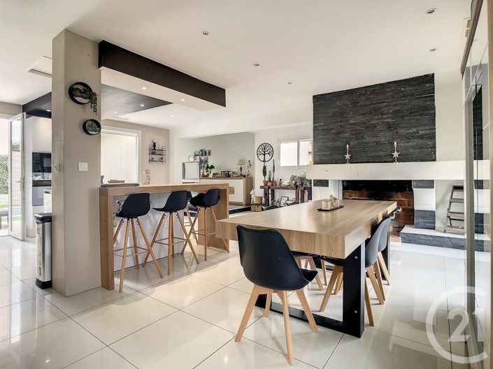Image No.2-3 Bed House for sale