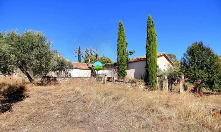 Image No.2-4 Bed House for sale