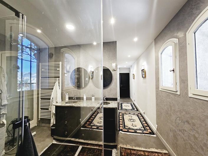 Image No.10-4 Bed House for sale