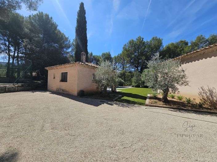 Image No.6-4 Bed House for sale