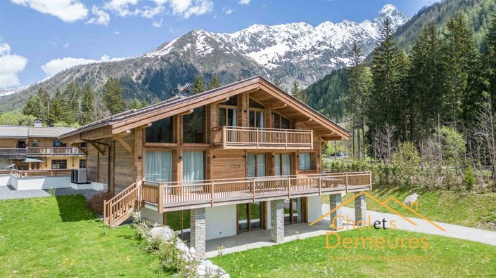 Image No.2-5 Bed House for sale