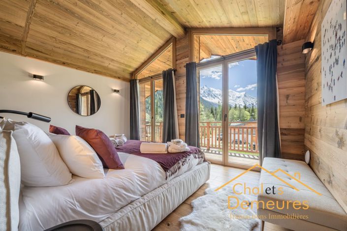 Image No.24-5 Bed House for sale