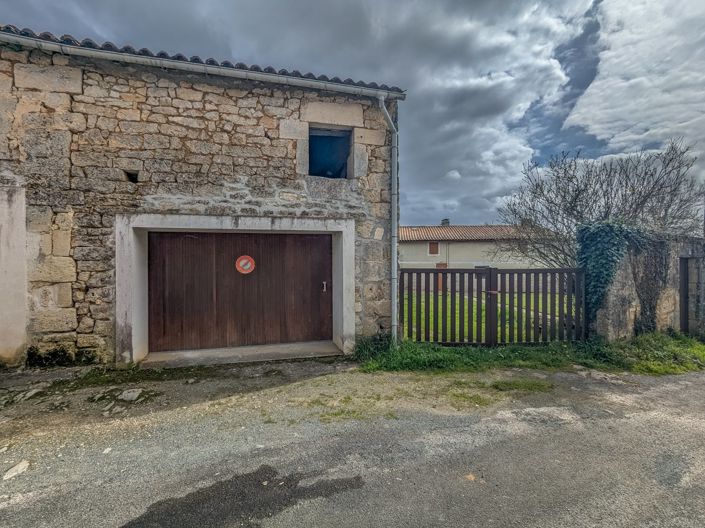 Image No.16-1 Bed House for sale