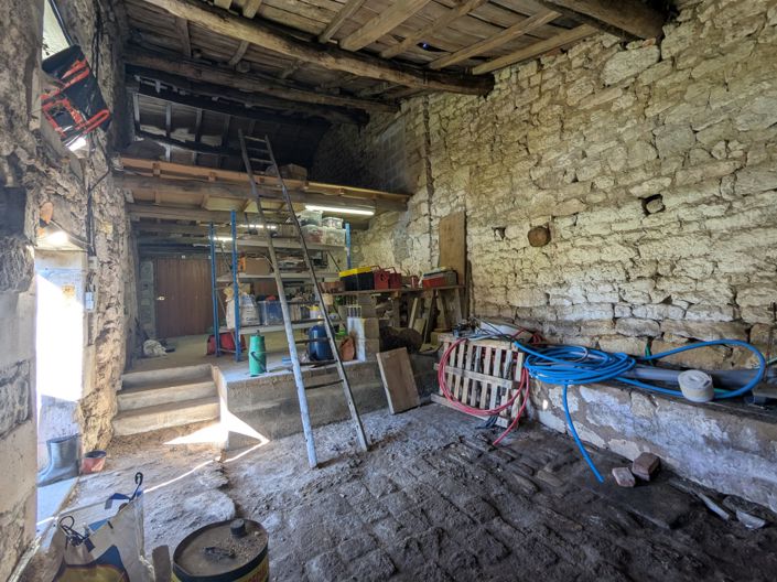 Image No.18-1 Bed House for sale