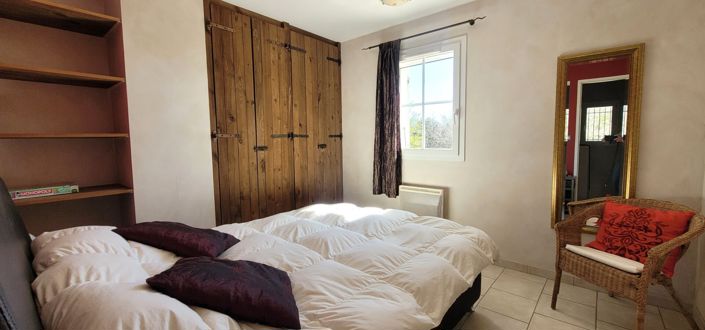 Image No.15-5 Bed House for sale