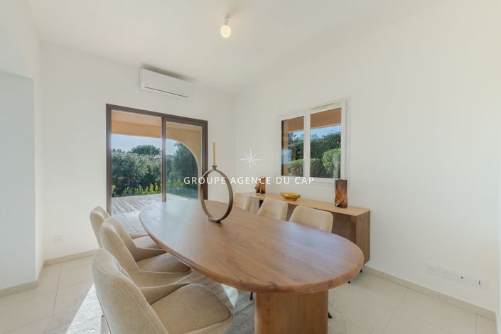 Image No.14-4 Bed House for sale