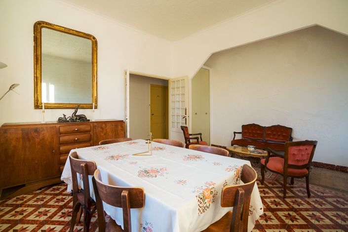 Image No.8-4 Bed House for sale