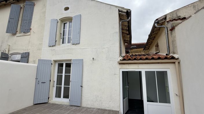 Image No.2-Maison de 2 chambres à vendre à Saint-Jean-d'Angély