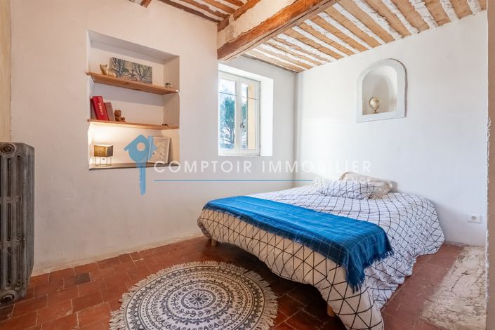 Image No.9-4 Bed House for sale